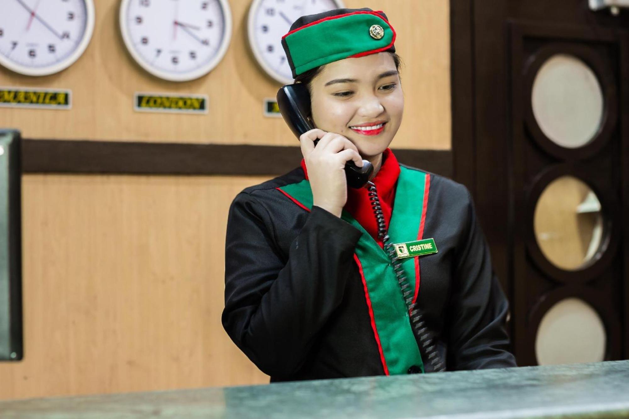 Eurotel Las Piñas Luaran gambar