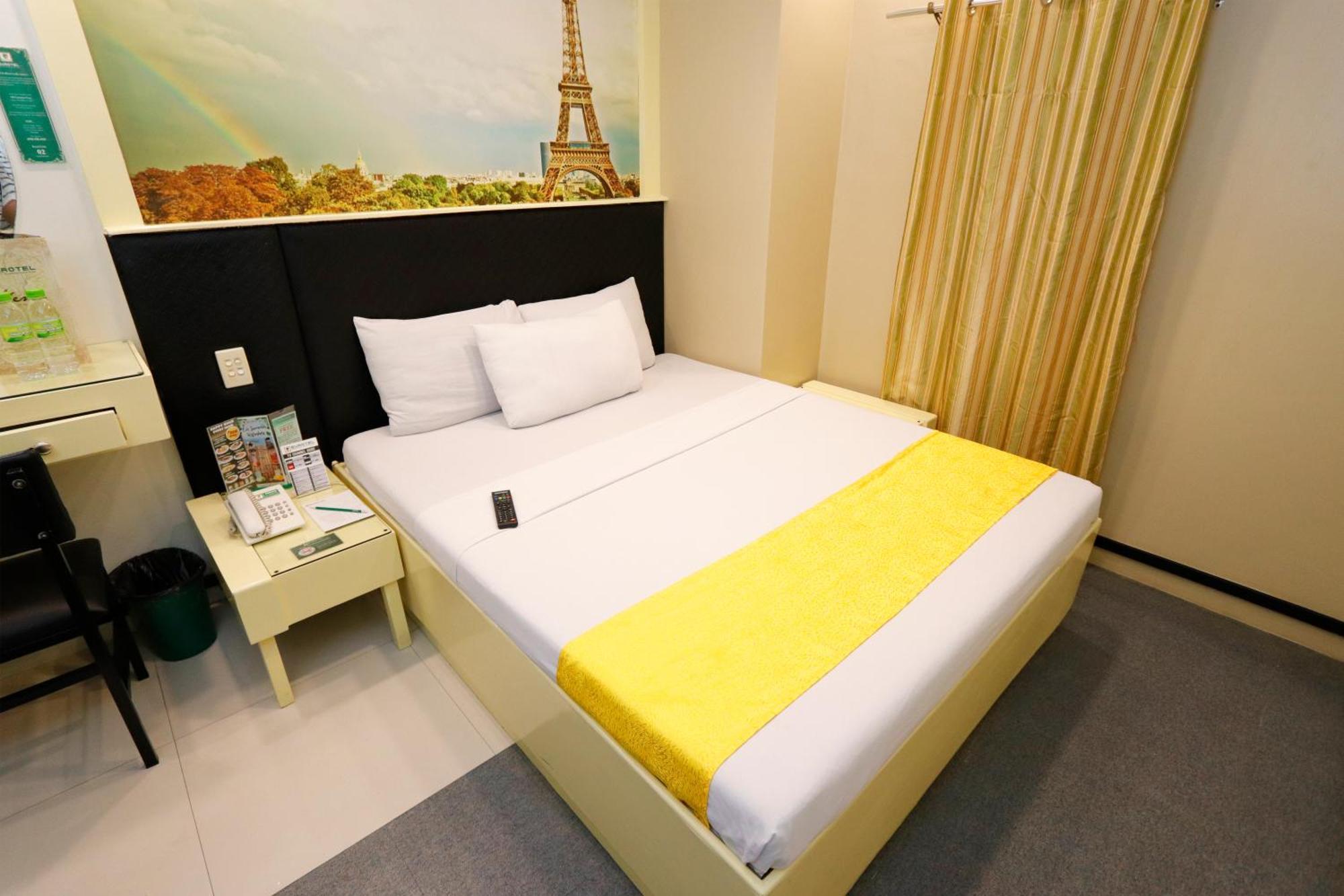 Eurotel Las Piñas Luaran gambar